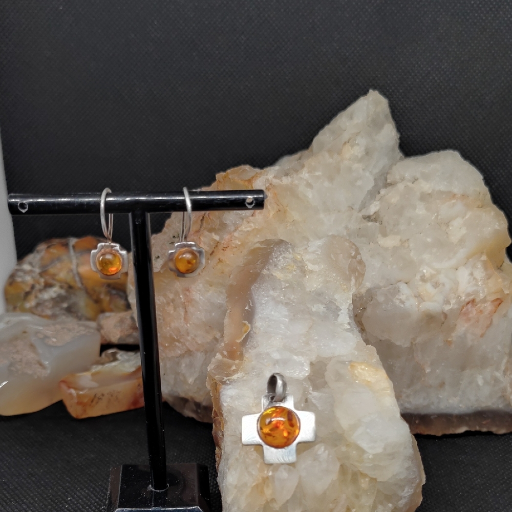 Sterling Silver And Amber Earring And Pendant Set Jewelry Set